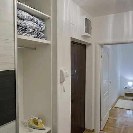 Apartment Apartman Stasa *